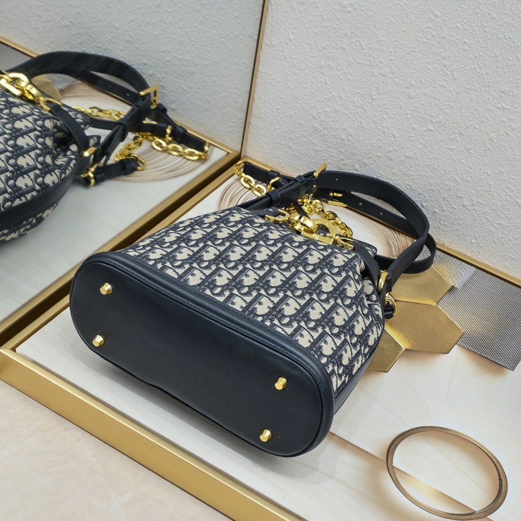 Christian Dior AAA Quality Messenger Bags For Women Reliable 7991 - Image 7