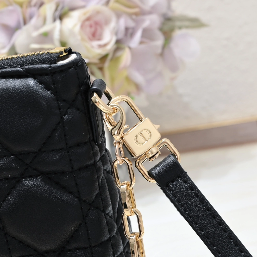 Christian Dior AAA Quality Messenger Bags For Women Sophisticated 3719 - Image 4