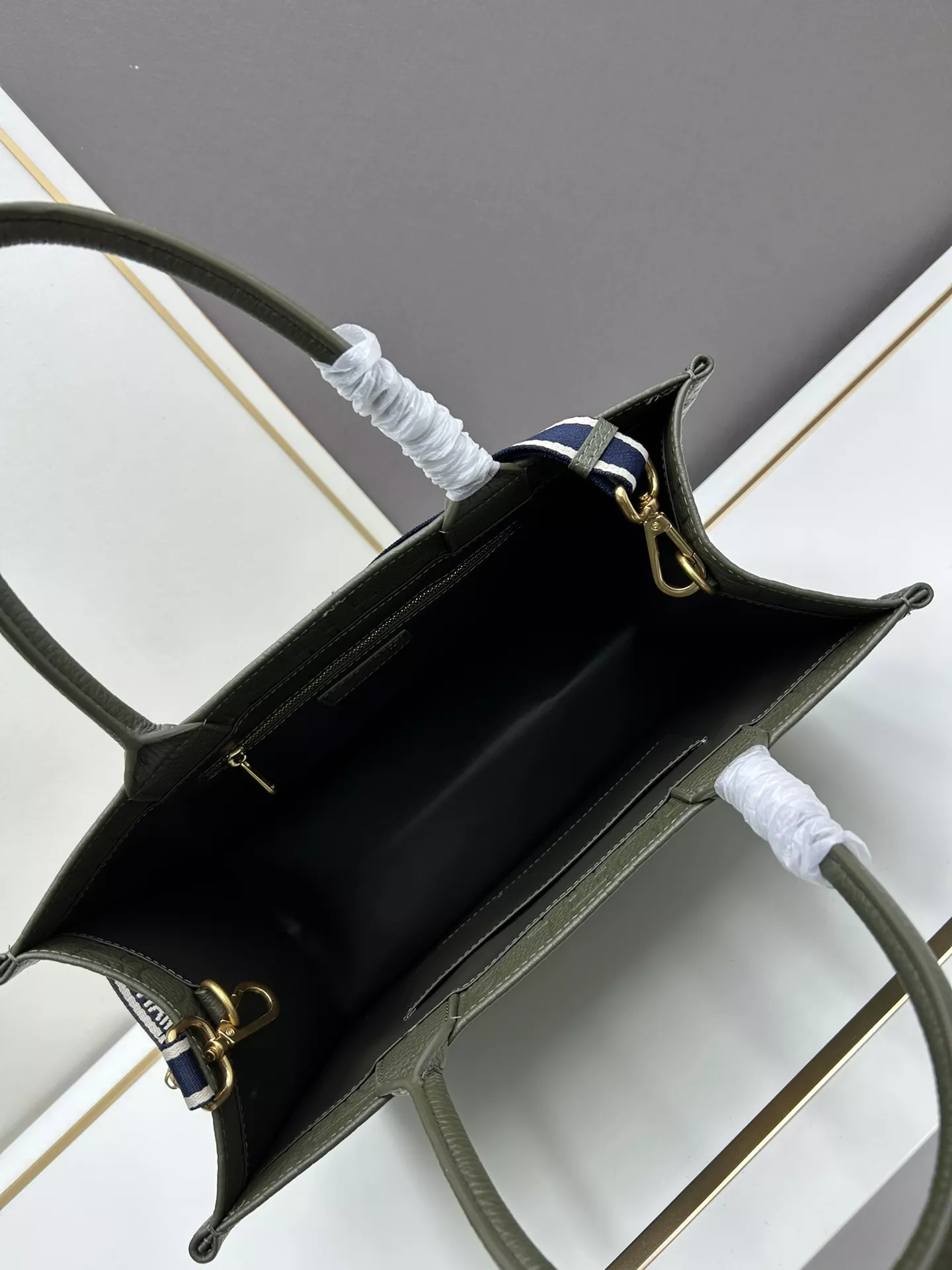 Christian Dior AAA Quality Tote-Handbags For Women EasyMatch 5999 - Image 7