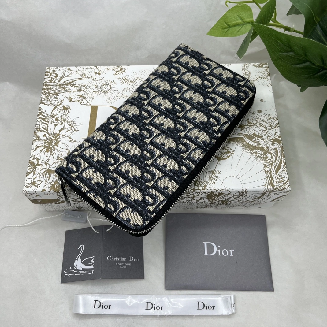 Christian Dior AAA Quality Wallets For Unisex ModernLook 1558