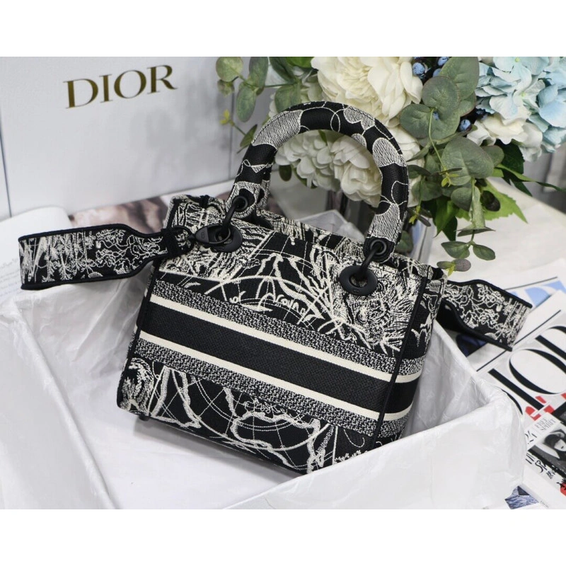 24 x 20 x Christian Dior Medium Lady D-Lite Bag Black and White Around the World Embroidery - Image 10