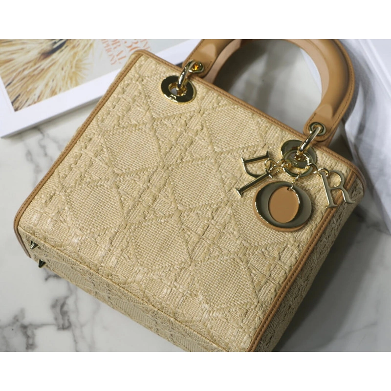 Interior Christian Dior Medium Lady Dior Bag in Natural Cannage Raffia - Image 8