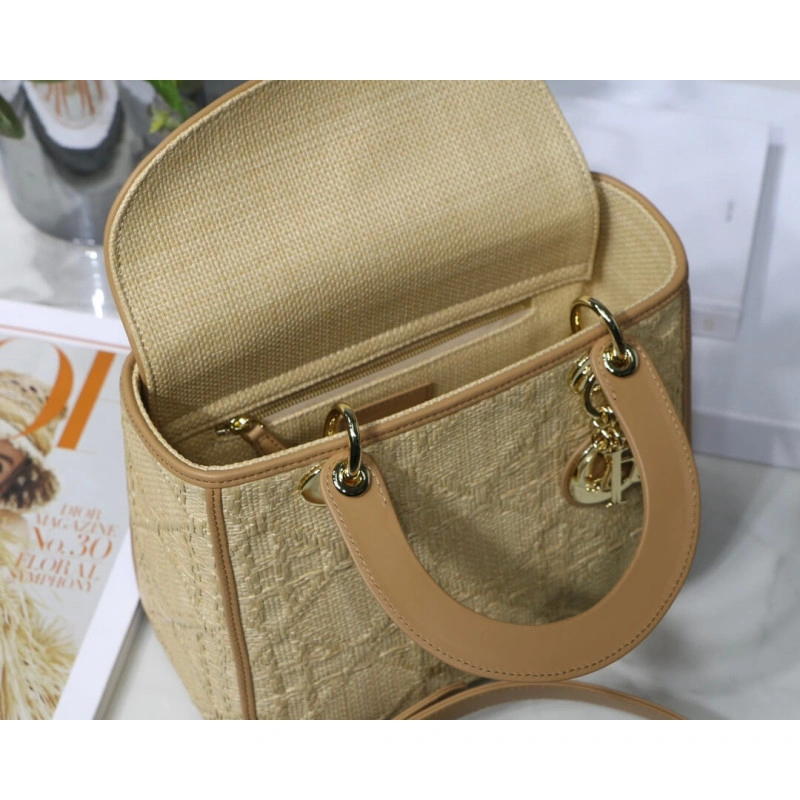 Interior Christian Dior Medium Lady Dior Bag in Natural Cannage Raffia - Image 15