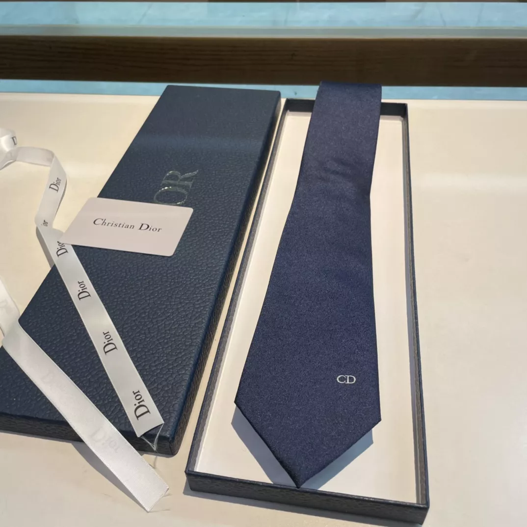 Christian Dior Necktie Elegant 7051 - Image 6