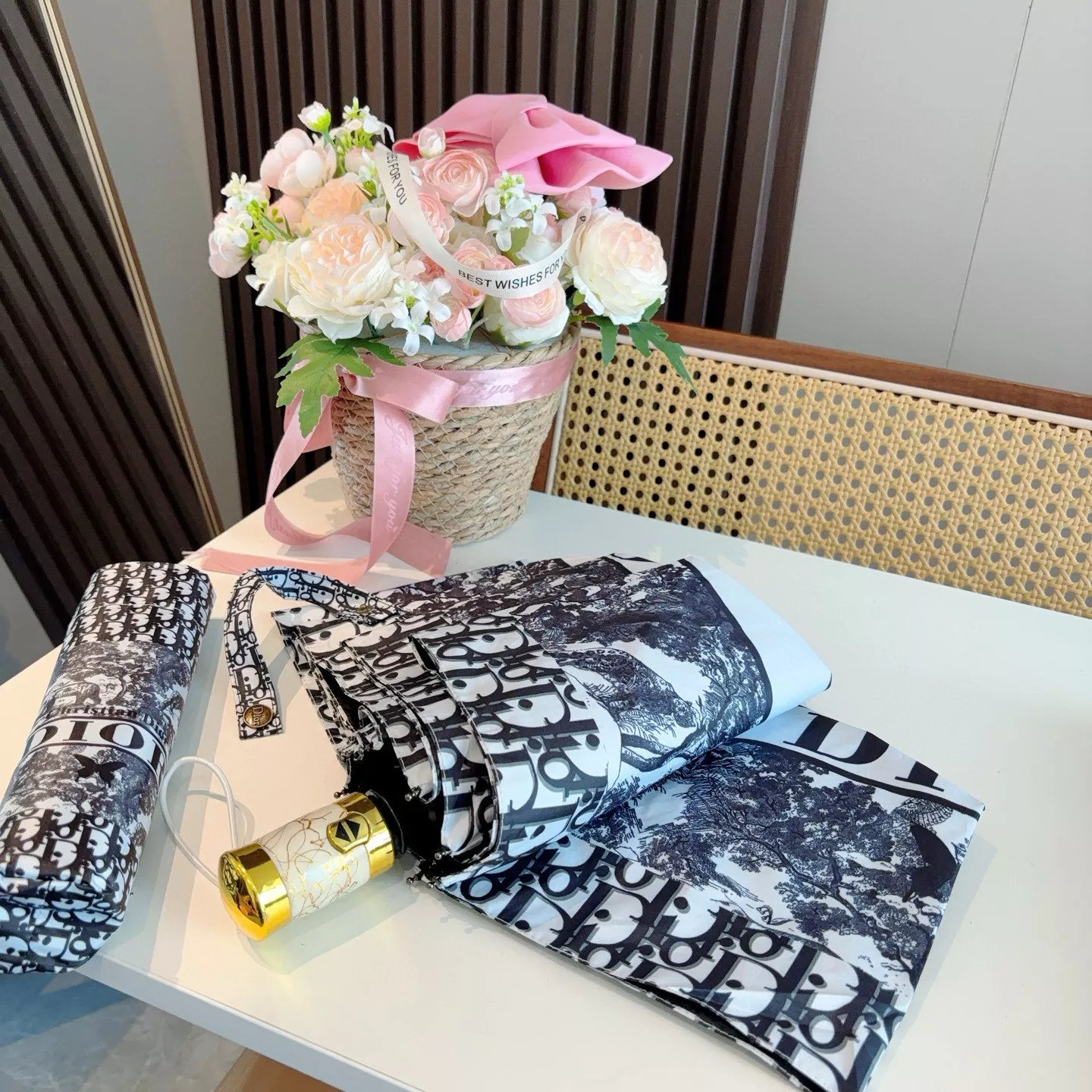 Christian Dior Umbrellas GoAnywhere 2038 - Image 8