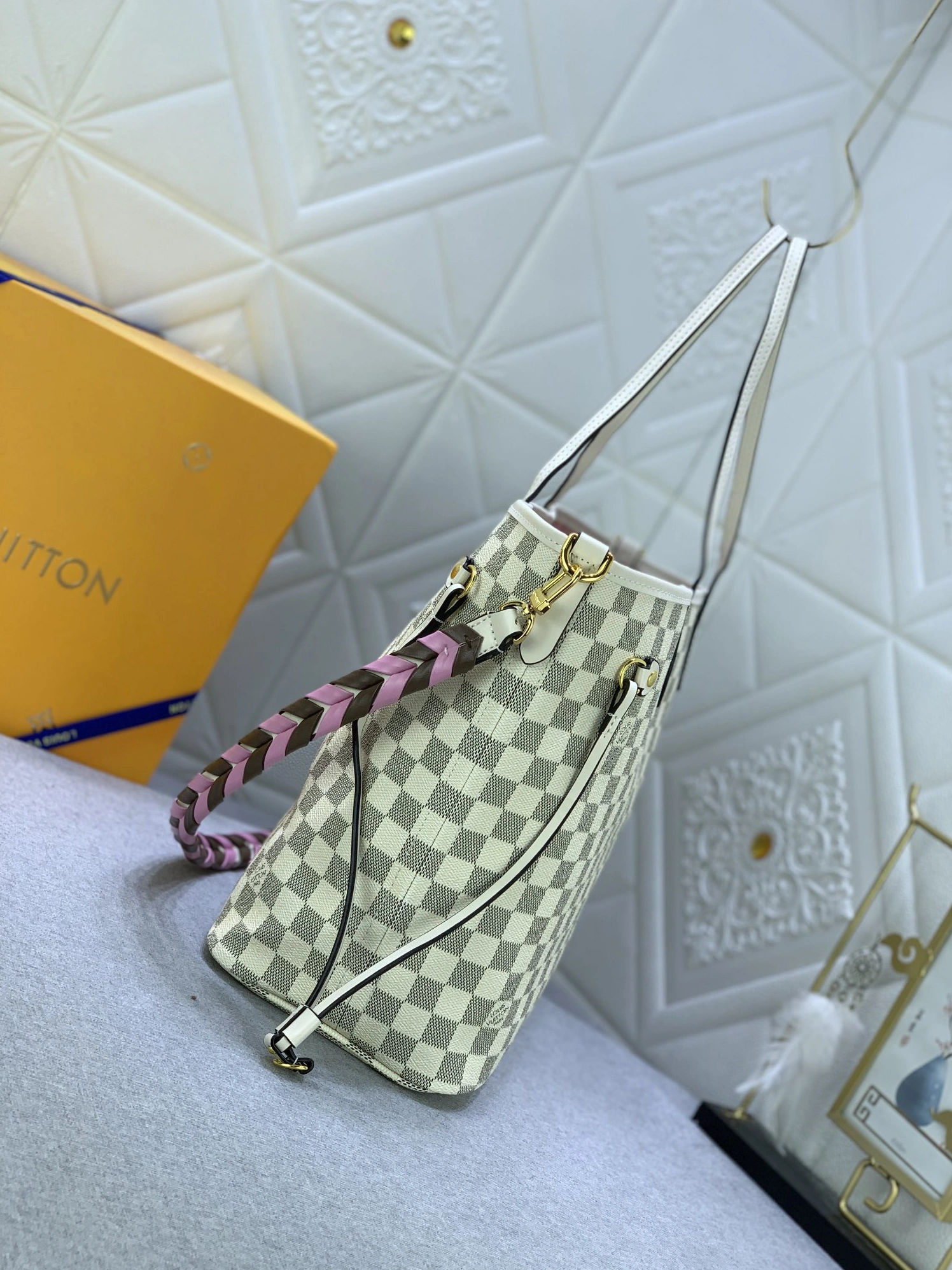 Classic 1765 Louis Vuitton AAA Quality Shoulder Bags For Women - Image 4