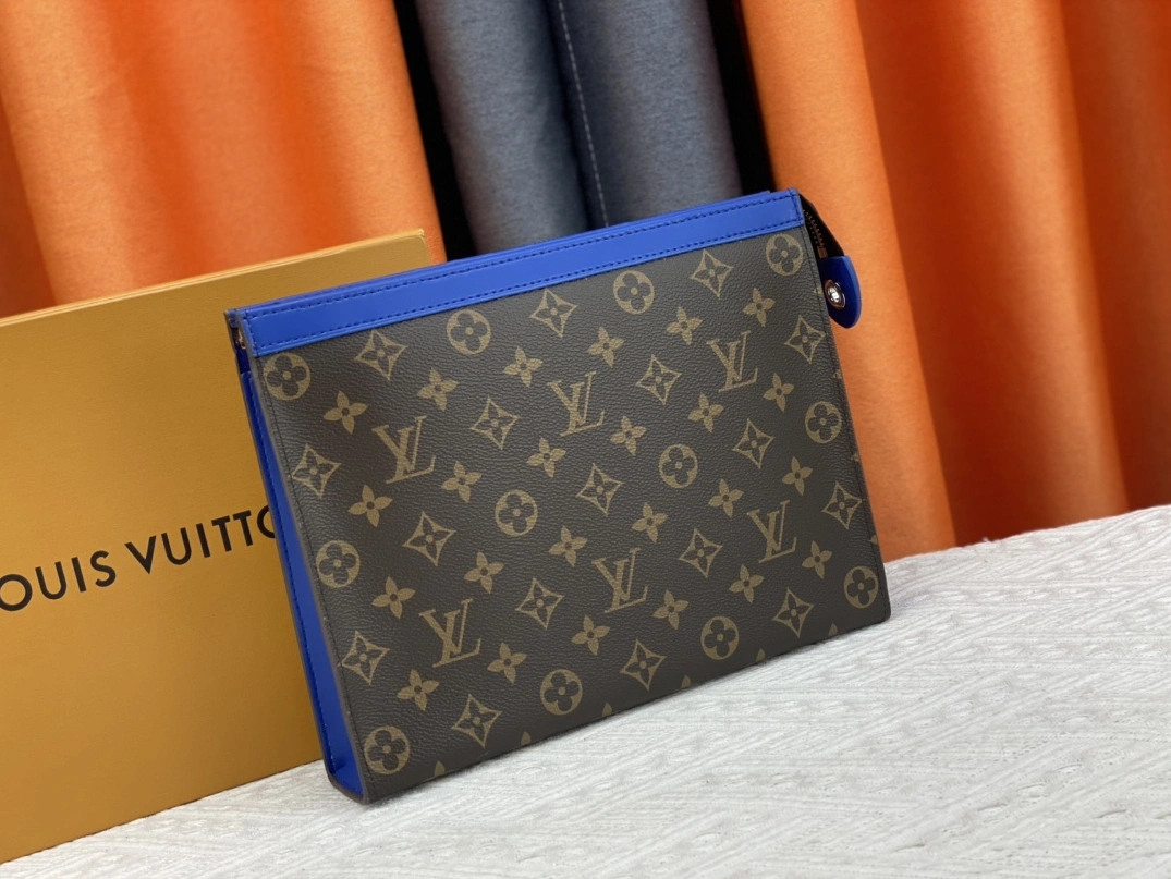 Classic 2480 Louis Vuitton LV Wallets For Unisex