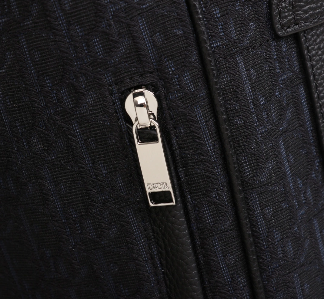 Classic 4111 Christian Dior AAA Man Backpacks - Image 5