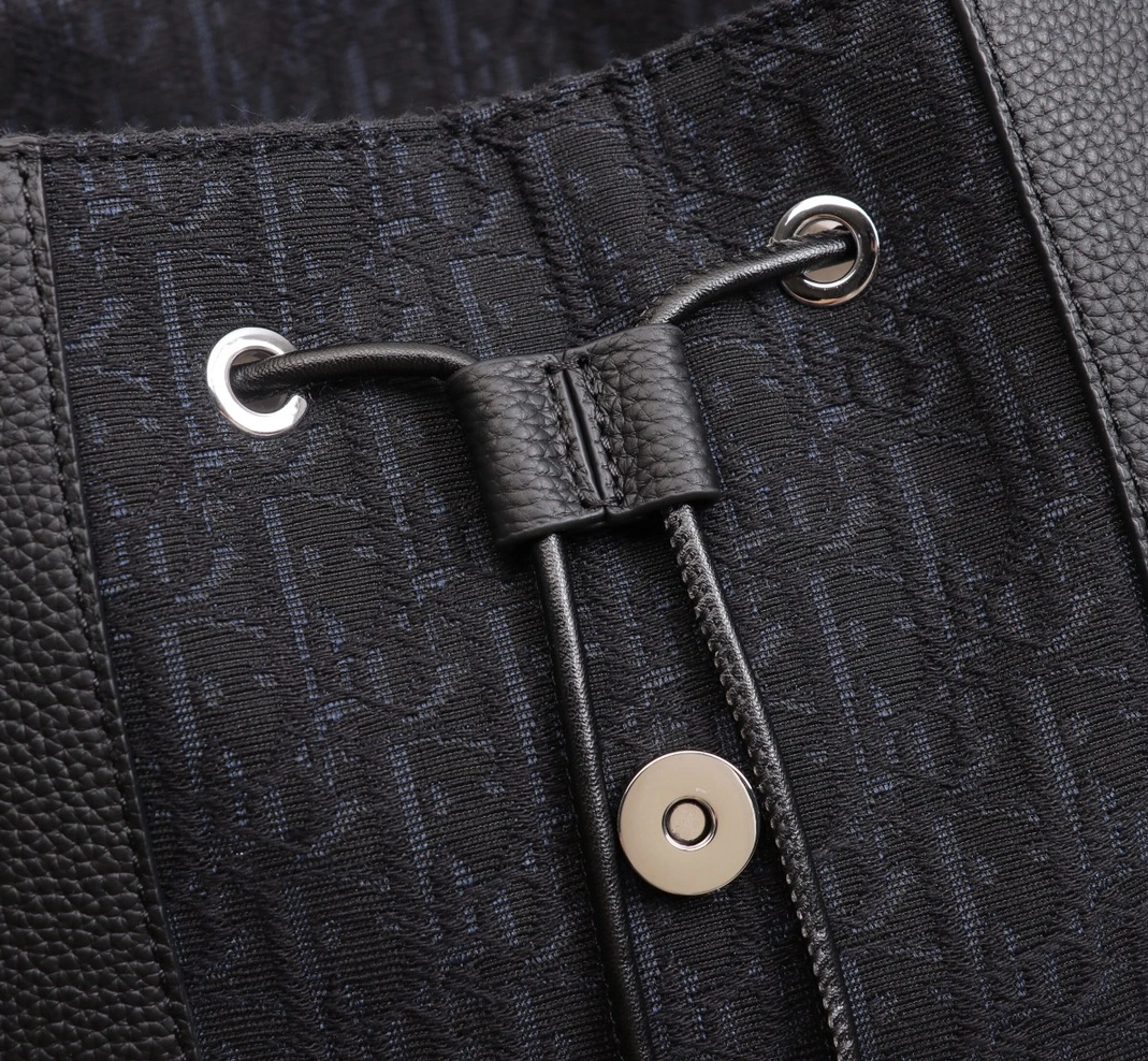 Classic 4111 Christian Dior AAA Man Backpacks - Image 6