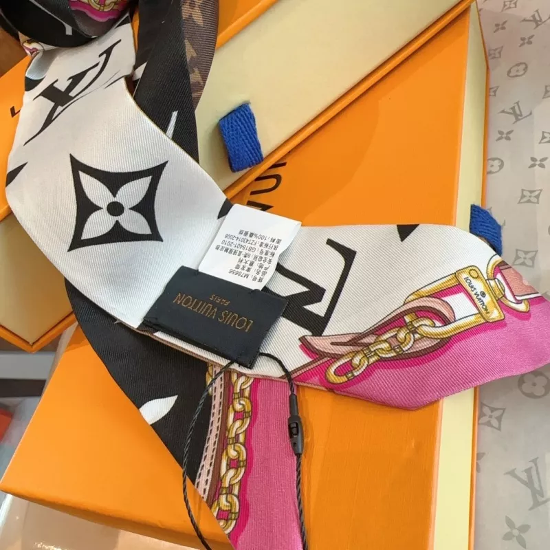 Comfortable 2925 Louis Vuitton Silk Scarf - Image 3