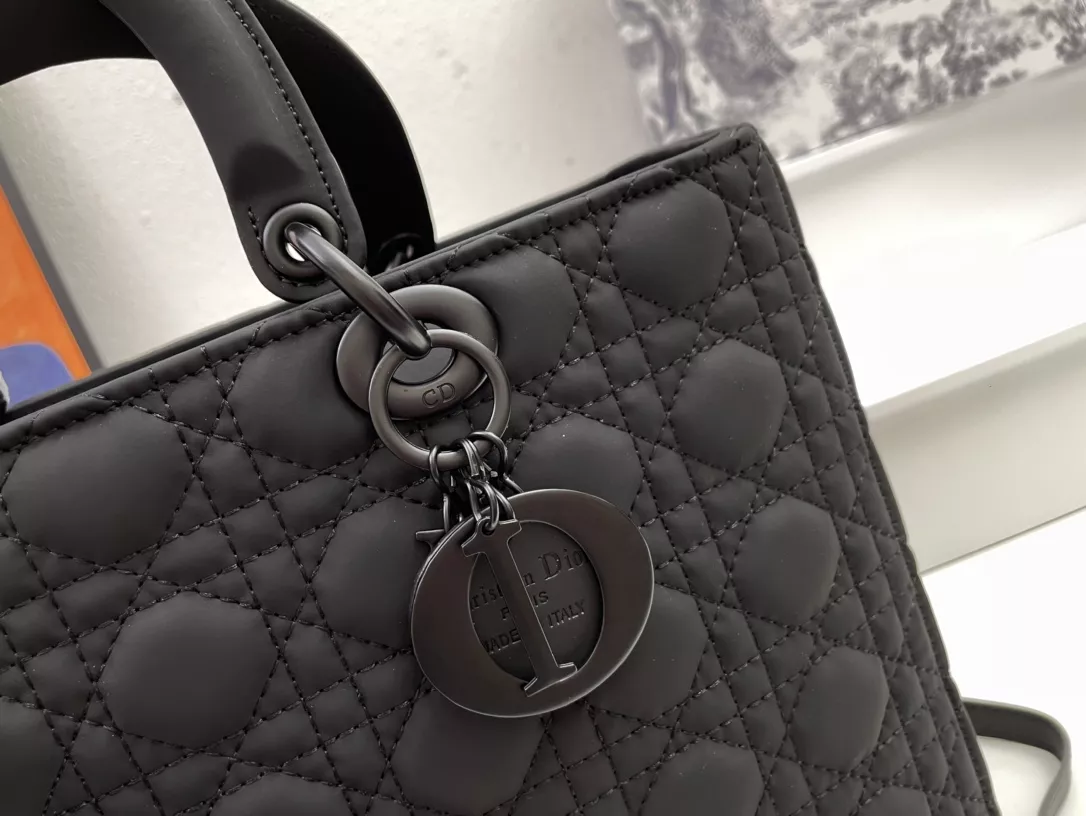 Comfortable 3178 Christian Dior AAA Quality Handbags For Women - Image 4