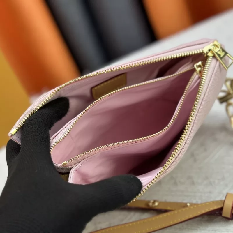 Comfortable 5371 Louis Vuitton AAA Quality Messenger Bags For Women - Image 8