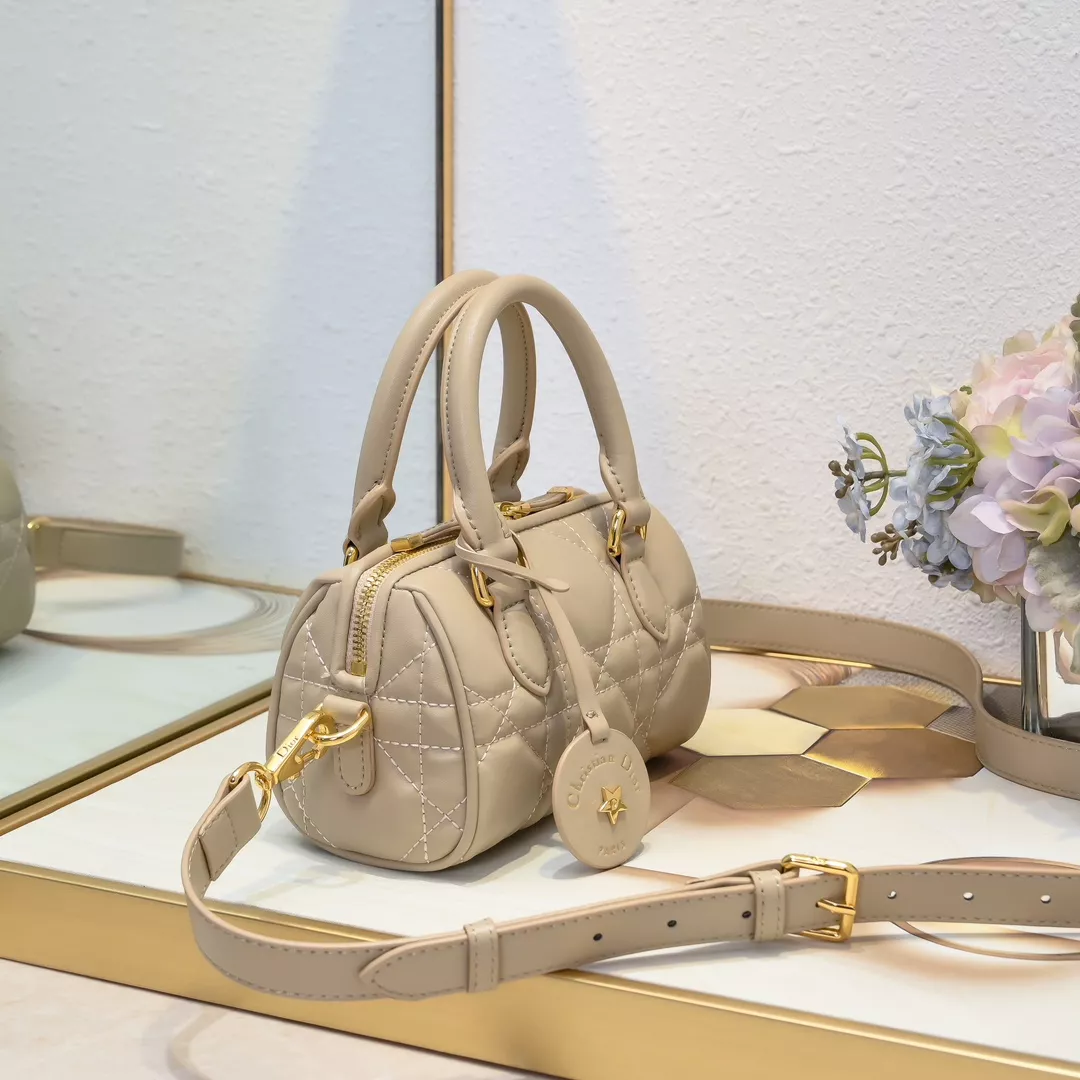 Compact 2932 Christian Dior AAA Quality Handbags For Women