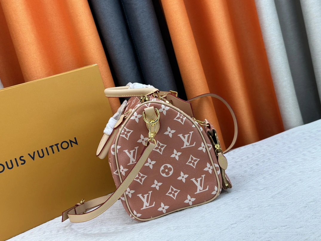 Compact 7246 Louis Vuitton AAA Quality Handbags For Women