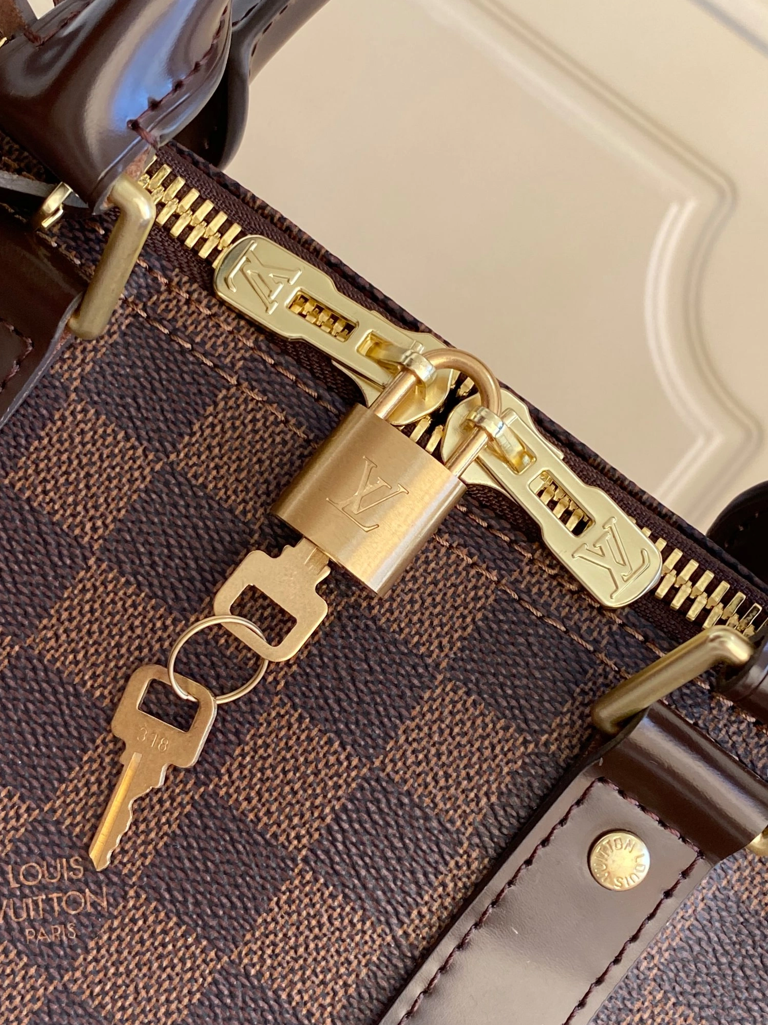 Compact 9248 Louis Vuitton Travel Bags - Image 4