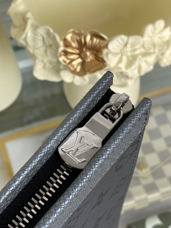 Compact 9563 Louis Vuitton AAA Quality Wallets - Image 3