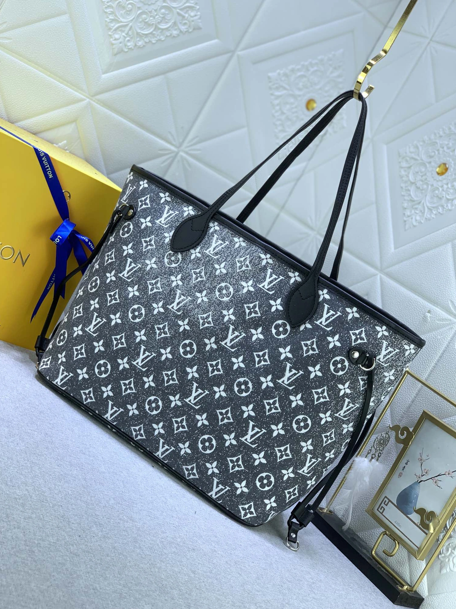 Cozy 9447 Louis Vuitton AAA Quality Shoulder Bags For Women