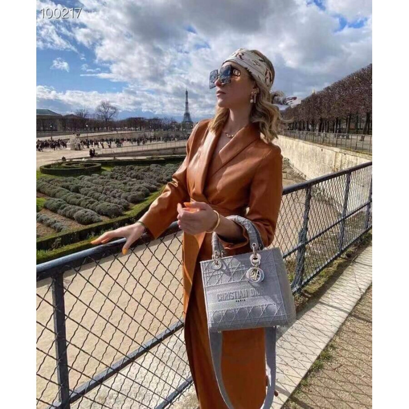 Beige Can Dior Medium Lady D-Lite Bag Gray Cannage Embroidered - Image 4