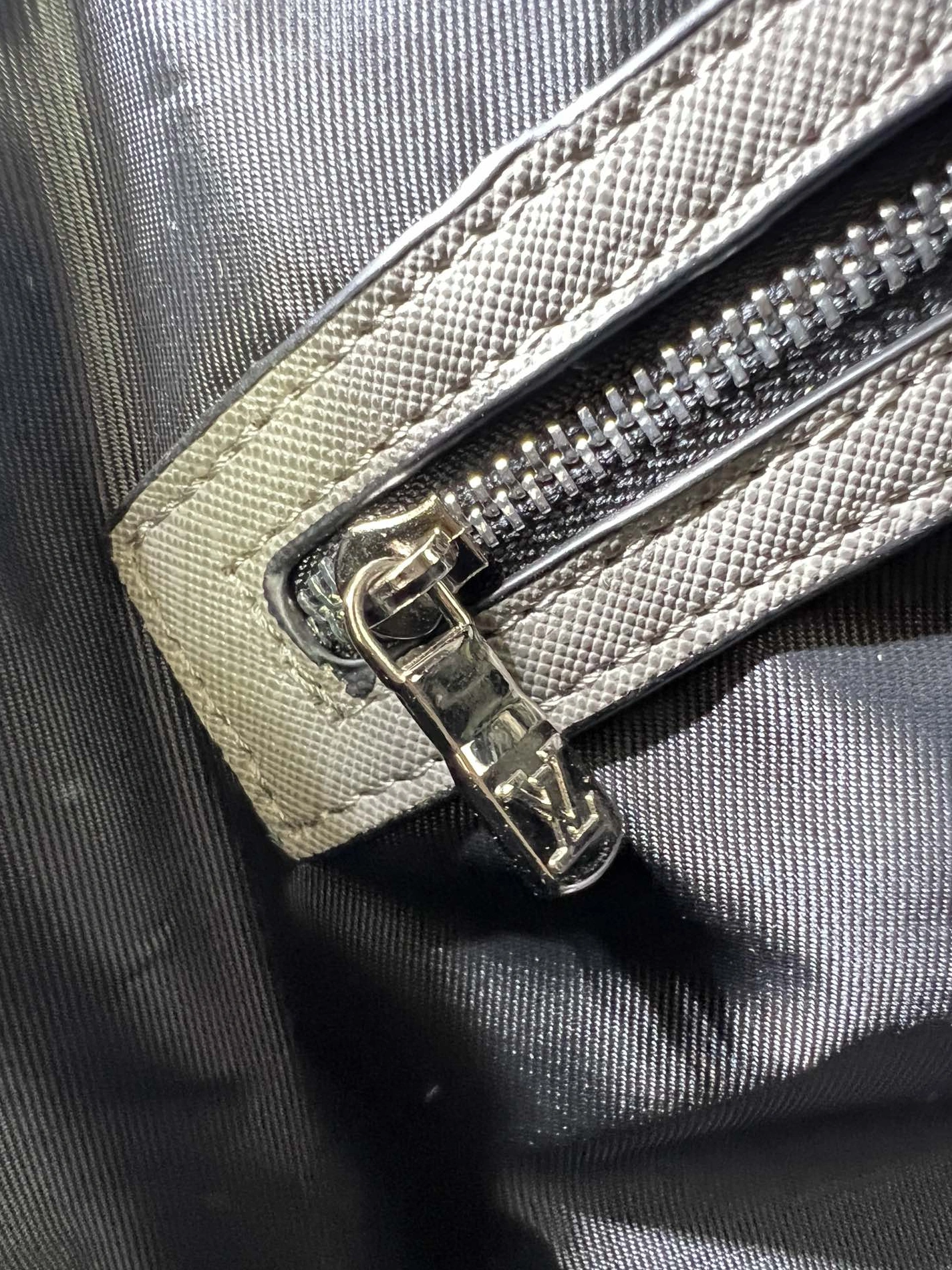 Durable 2720 Louis Vuitton Travel Bags - Image 8