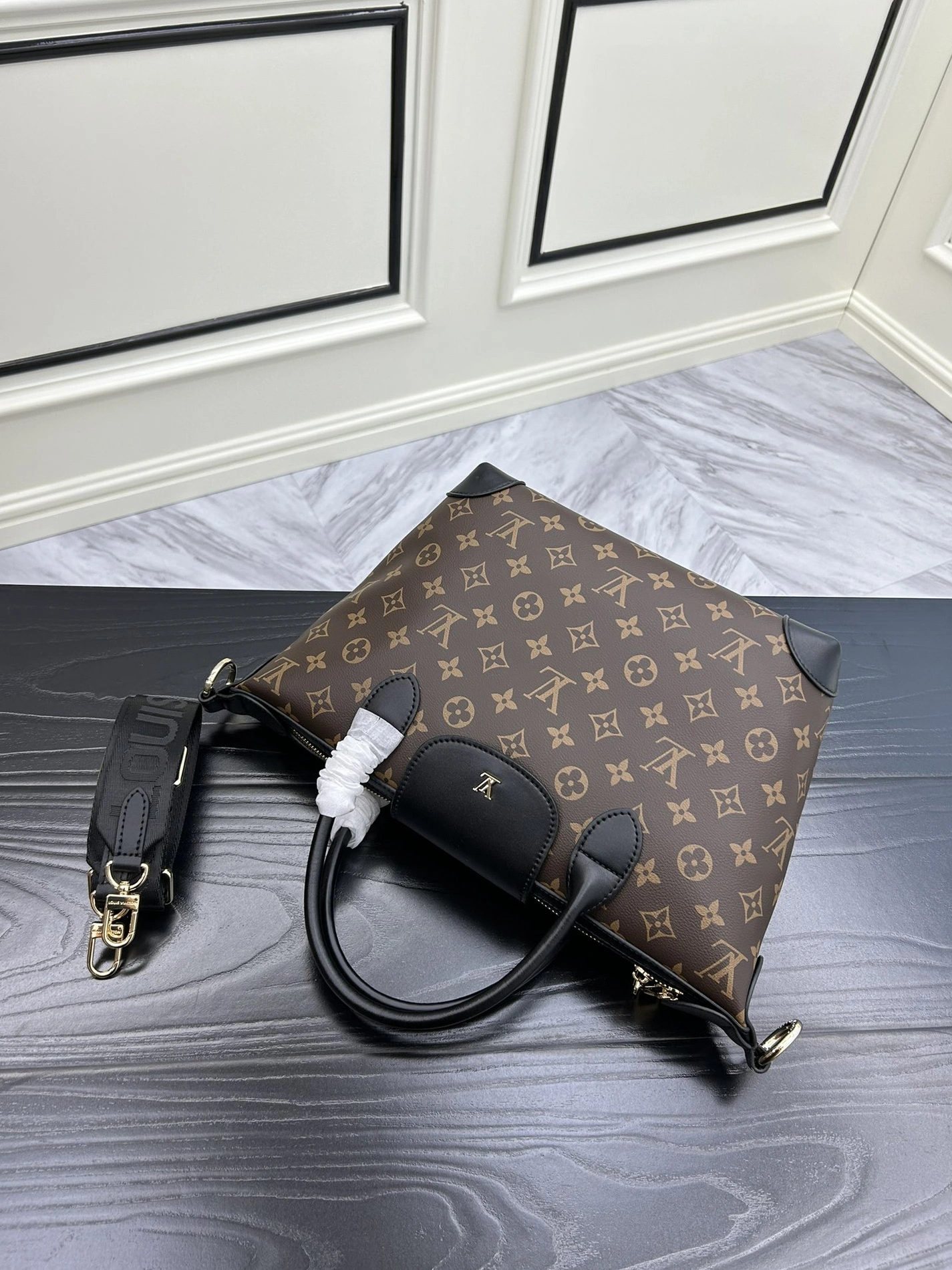 Durable 5734 Louis Vuitton AAA Quality Handbags For Women