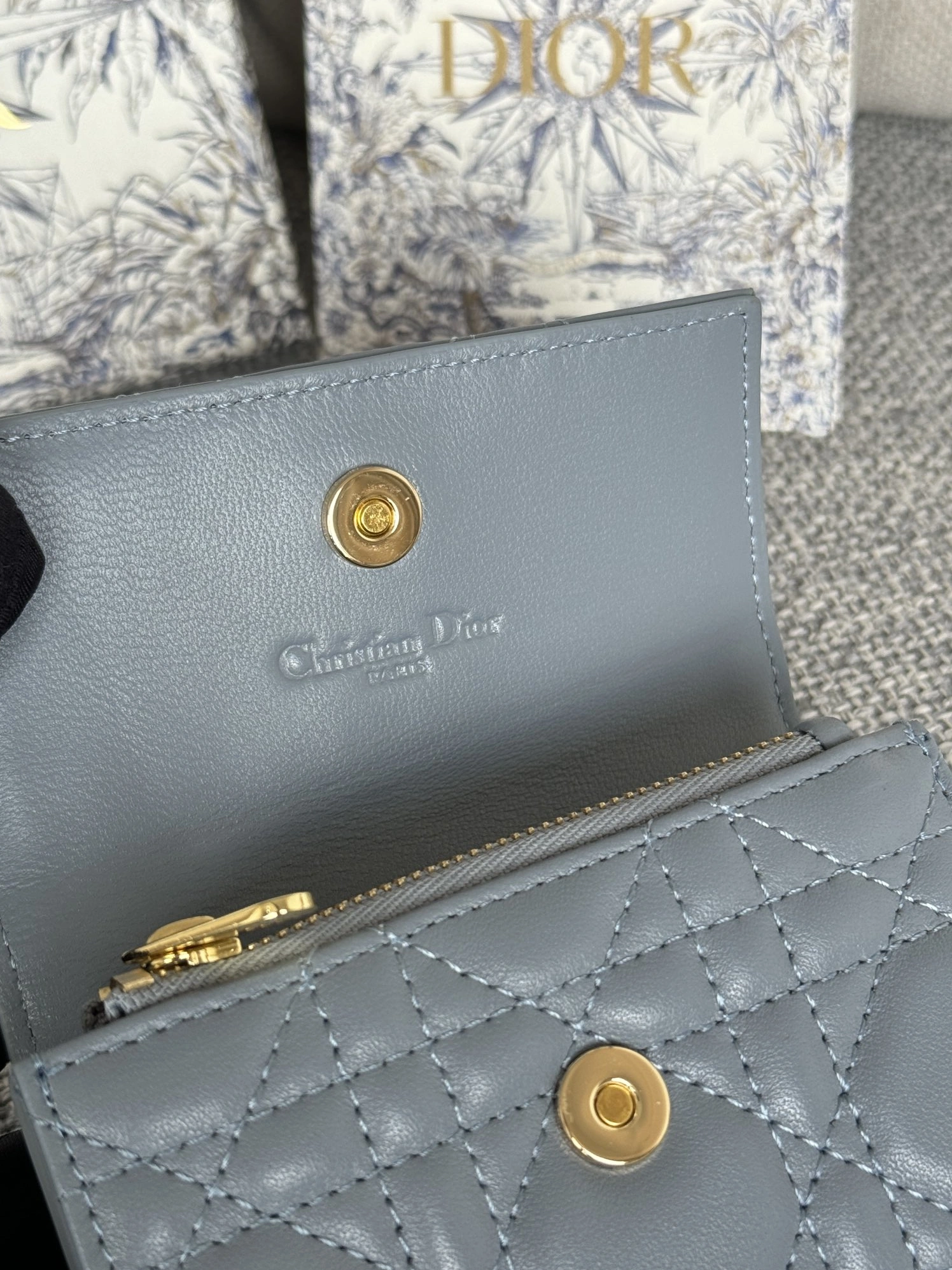 Durable 8962 Christian Dior AAA Wallets For Women - Image 5