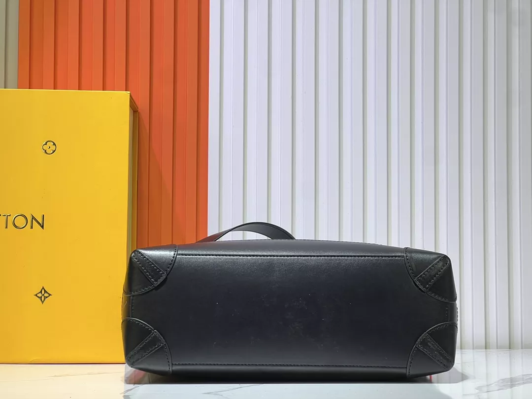 Durable 9462 Louis Vuitton AAA Quality Backpacks For Unisex - Image 7