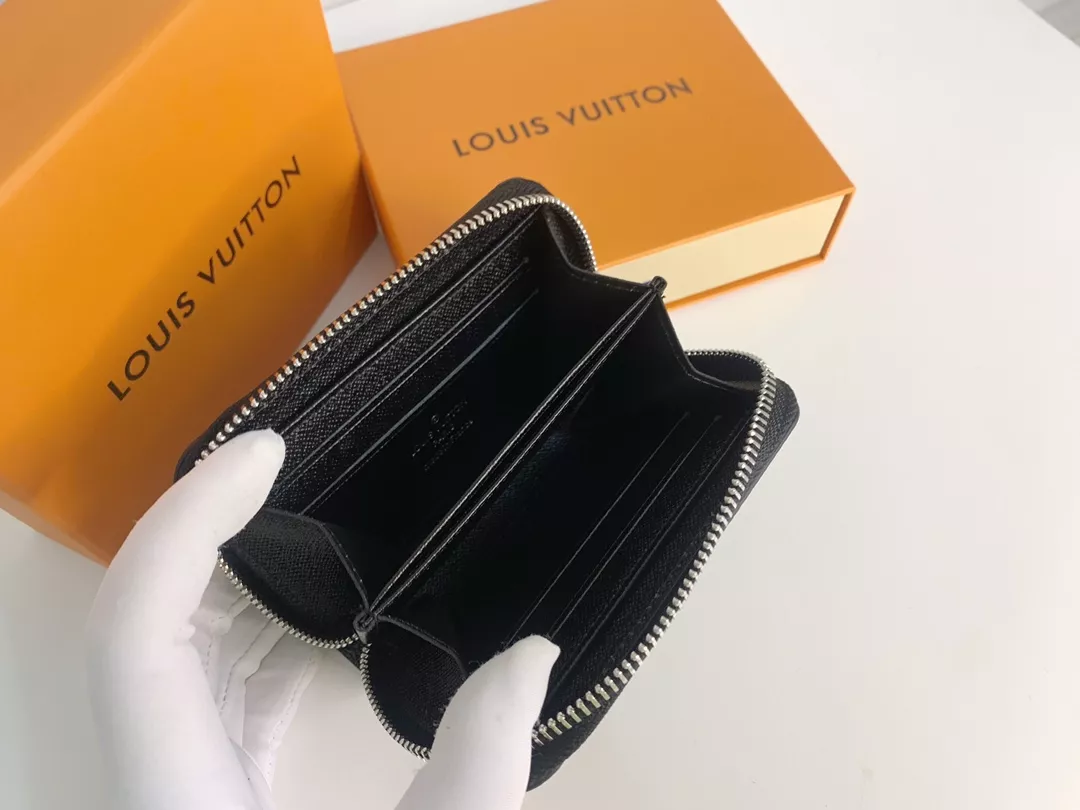 Efficient 6466 Louis Vuitton LV Card Case - Image 5