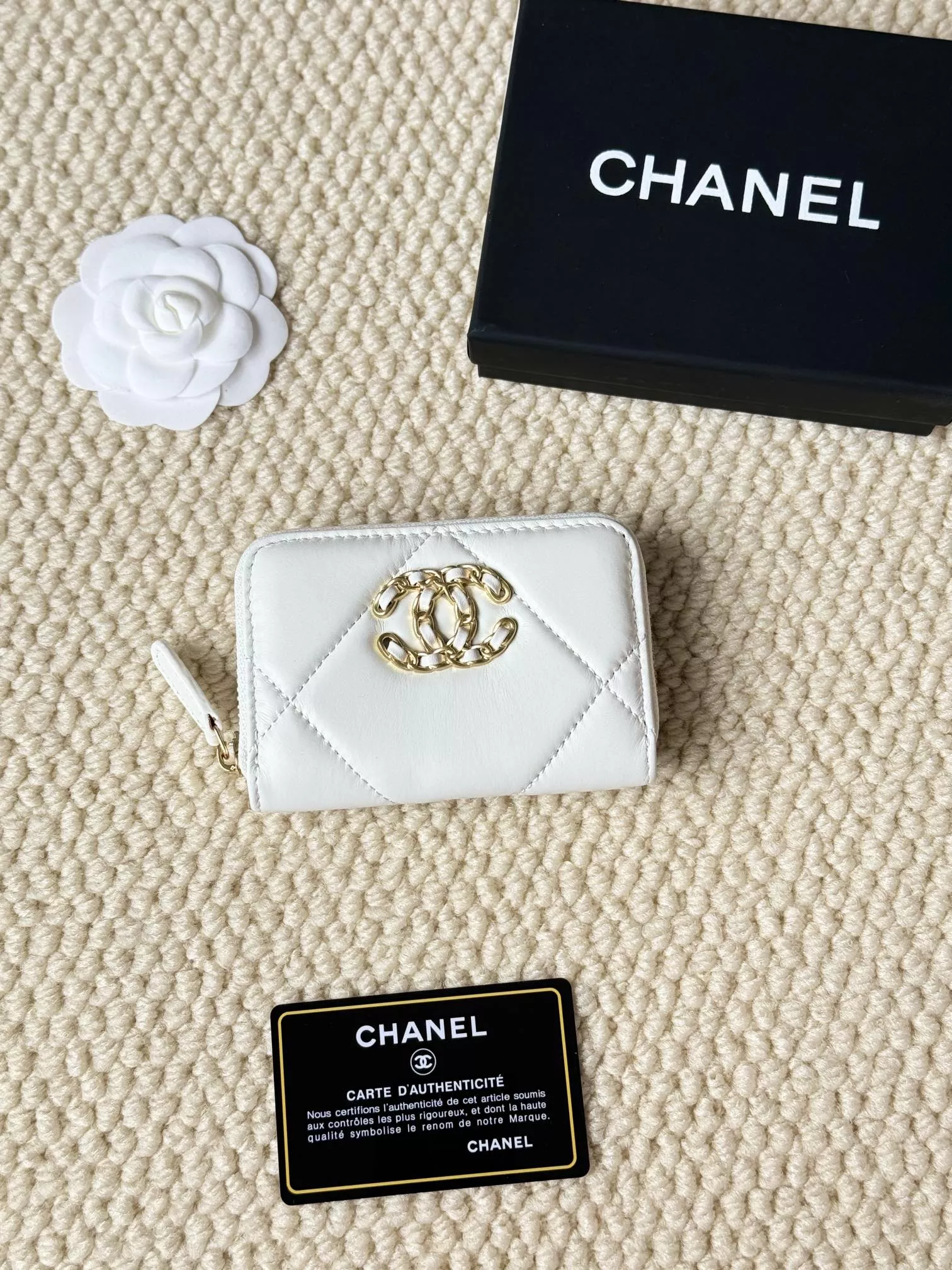 Efficient 8493 Chanel Card Case - Image 3