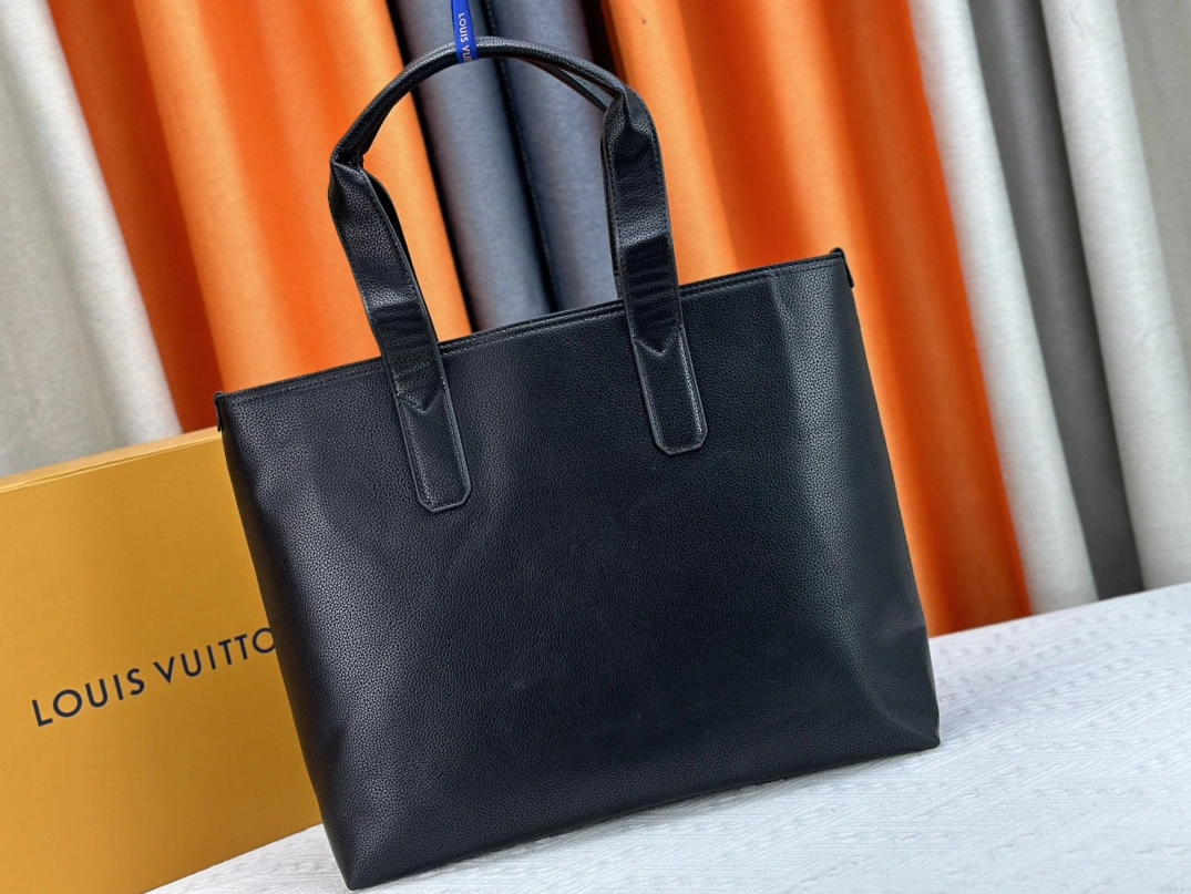 Efficient 8866 Louis Vuitton AAA Quality Handbags For Unisex - Image 4