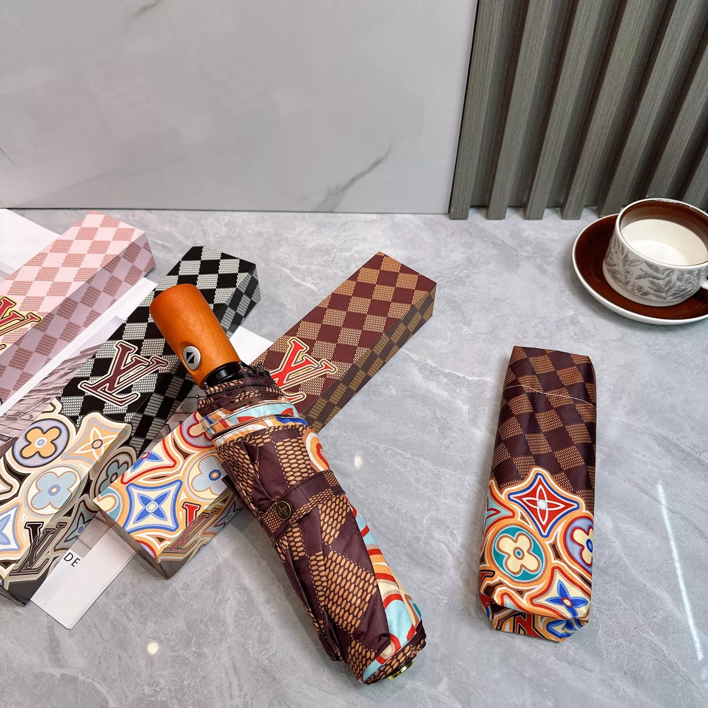 Elegant 1747 Louis Vuitton Umbrellas