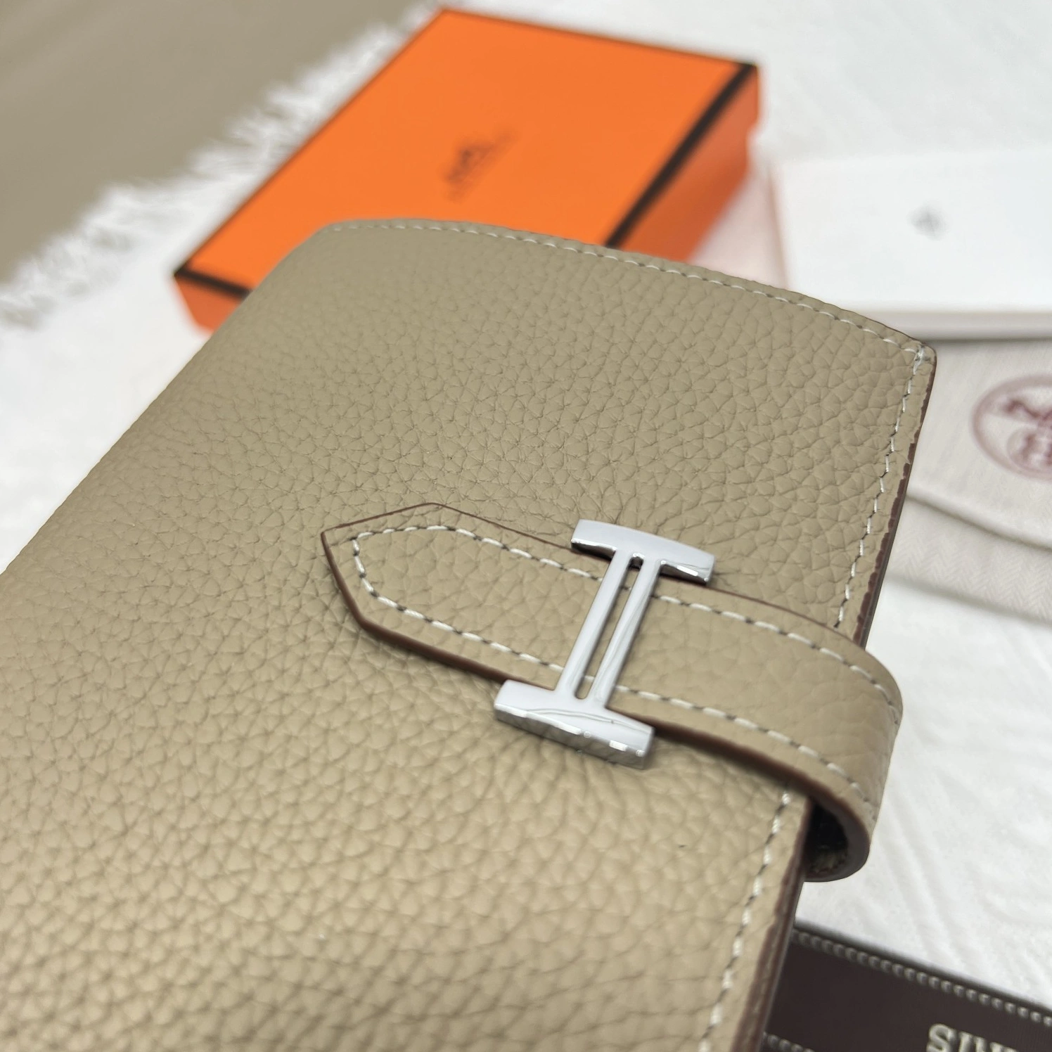 Elegant 2301 Hermes AAA Quality Wallets - Image 6