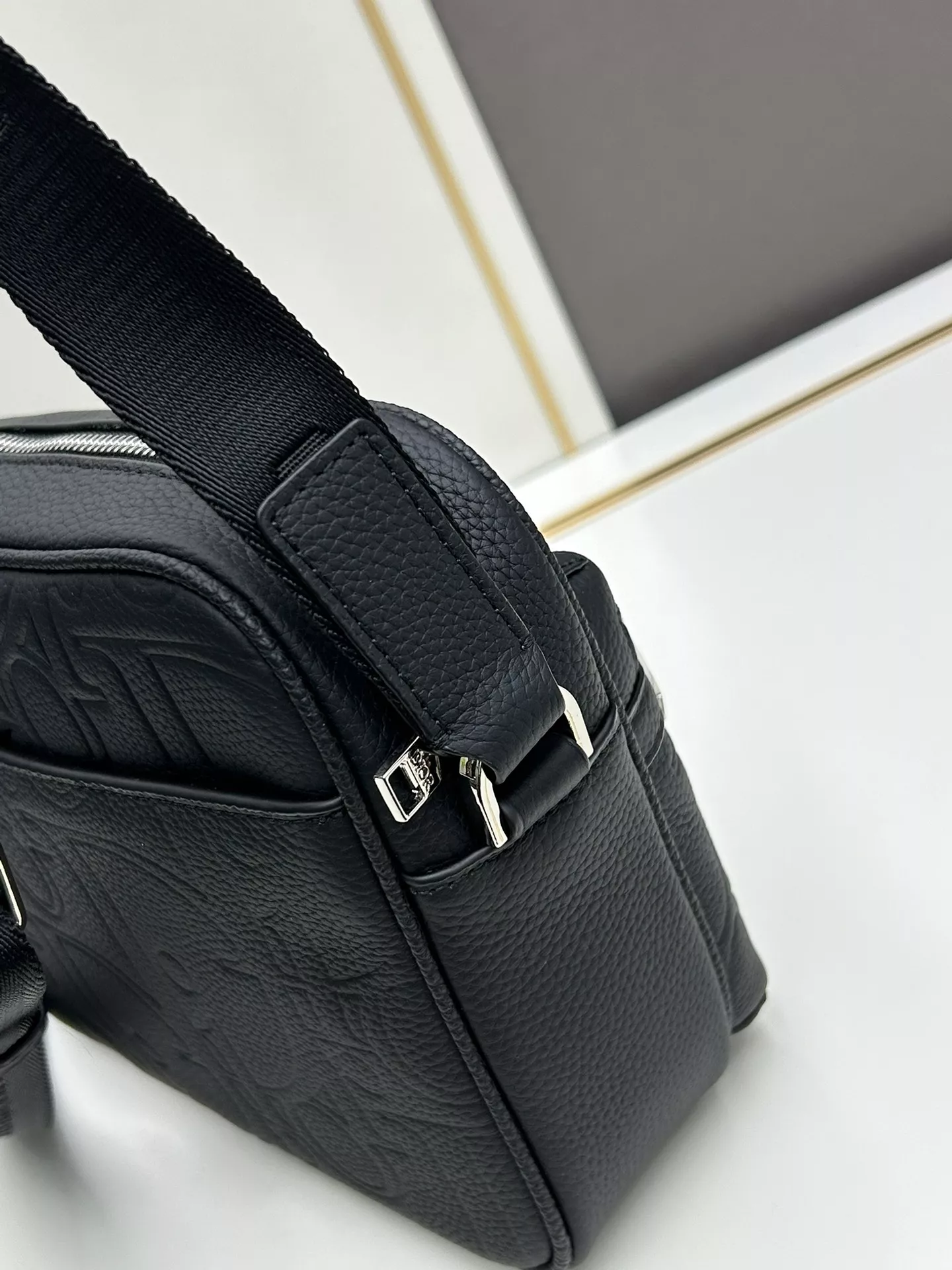 EyeCatching 7033 Christian Dior AAA Quality Messenger Bags For Unisex - Image 5