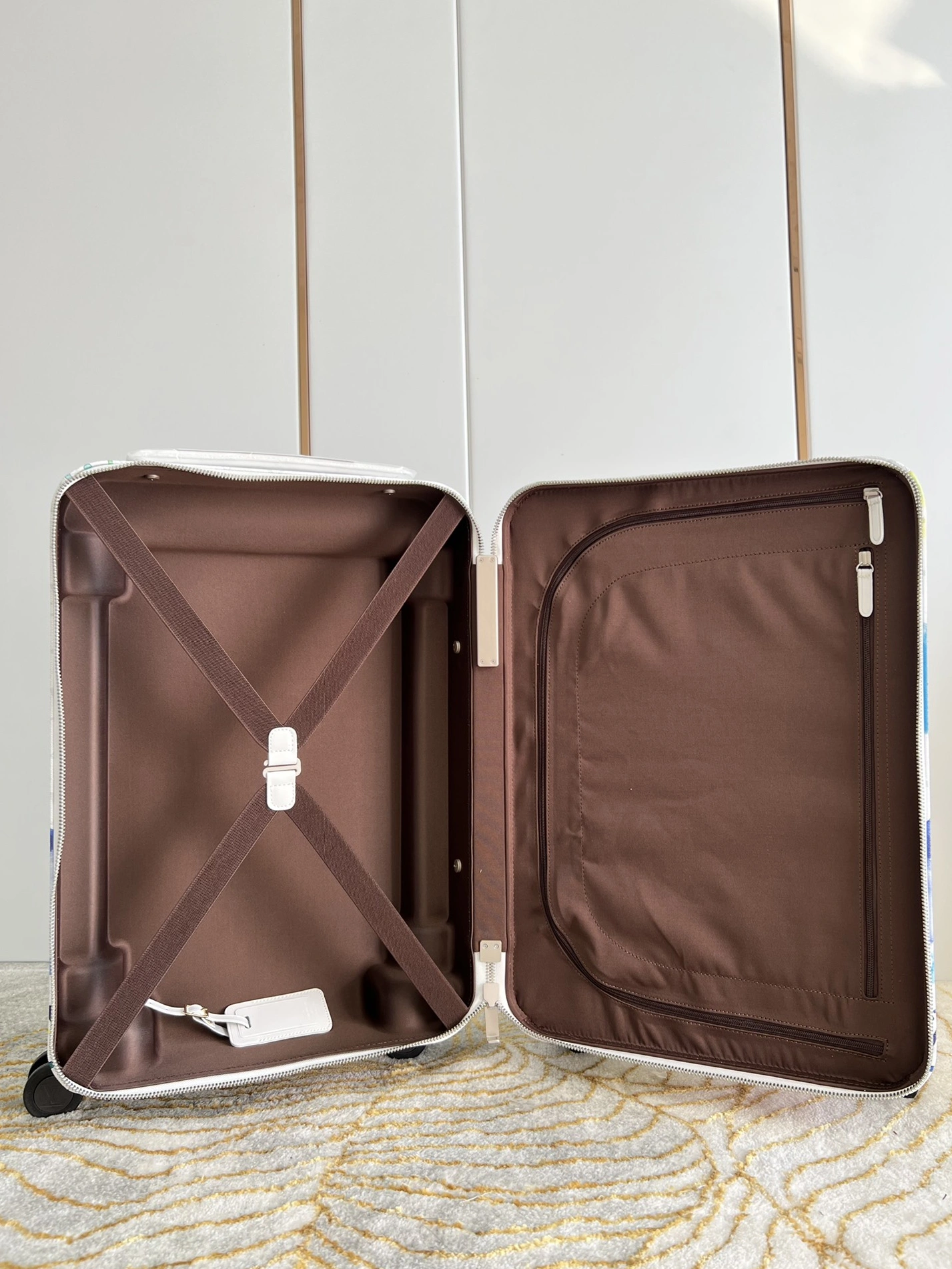 Fashionable 1514 Louis Vuitton Luggage - Image 7