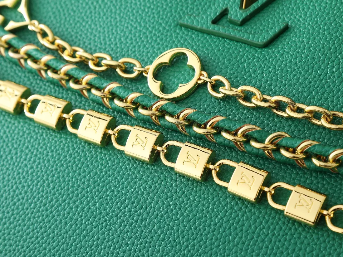 Fashionable 907 Louis Vuitton AAA Quality Messenger Bags For Women - Image 6