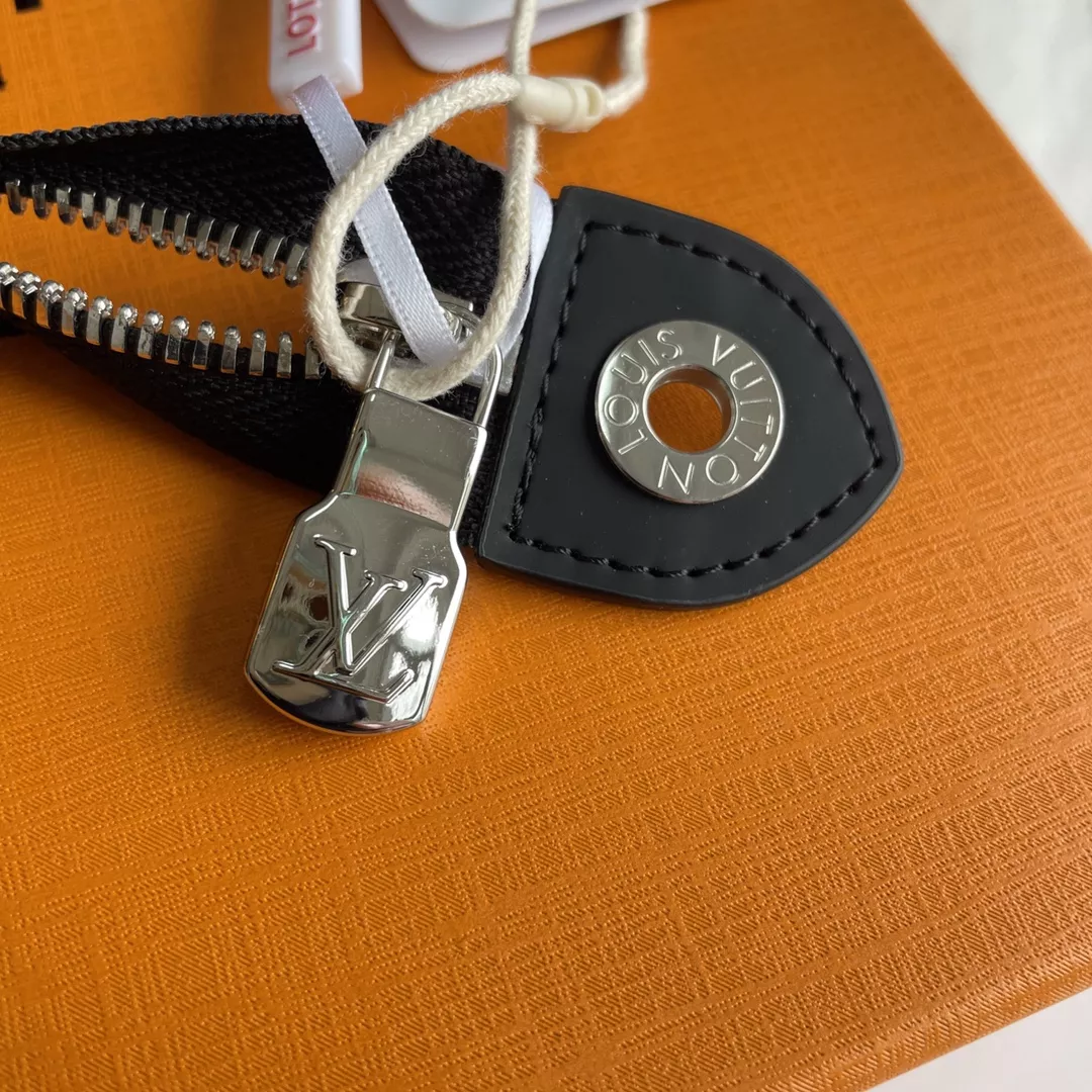 Flexible 4360 Louis Vuitton AAA Quality Wallets - Image 7