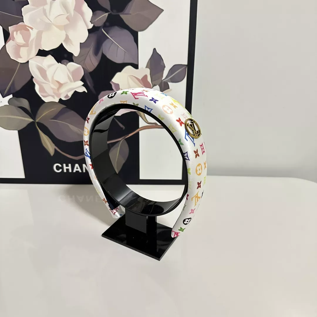 Functional 3454 Louis Vuitton LV Headband For Women - Image 4