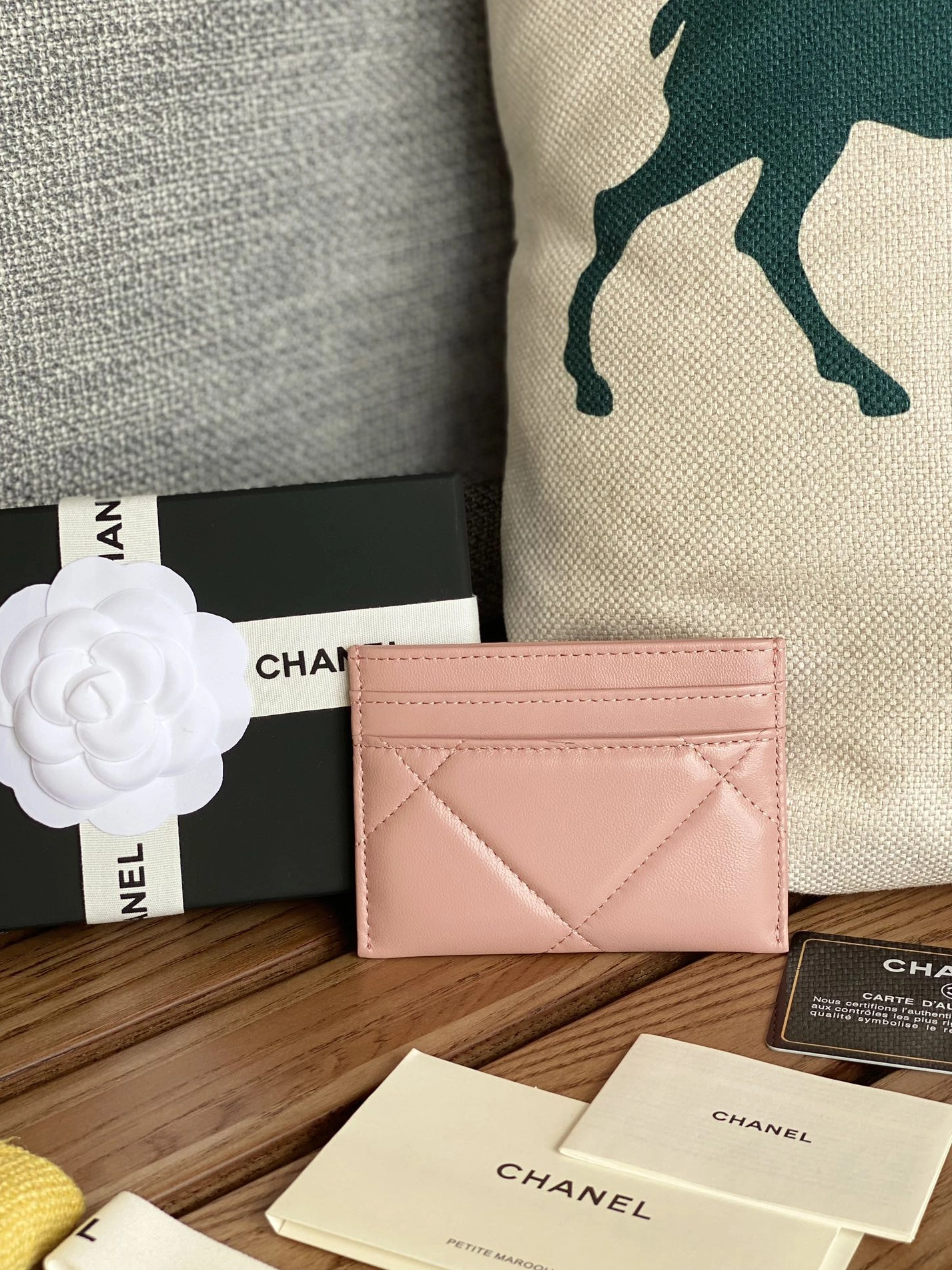 Functional 4476 Chanel Card Case