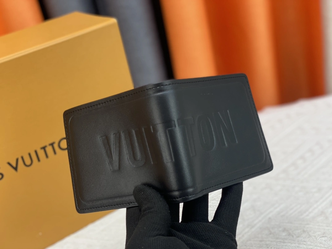 GoAnywhere 2170 Louis Vuitton AAA Quality Wallets For Unisex - Image 3