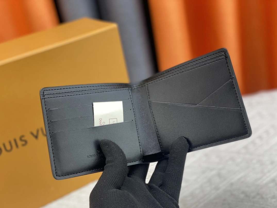 GoAnywhere 2170 Louis Vuitton AAA Quality Wallets For Unisex - Image 7