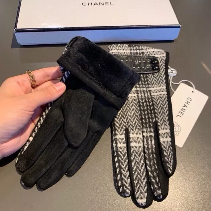 GoAnywhere 8394 Chanel Gloves - Image 6
