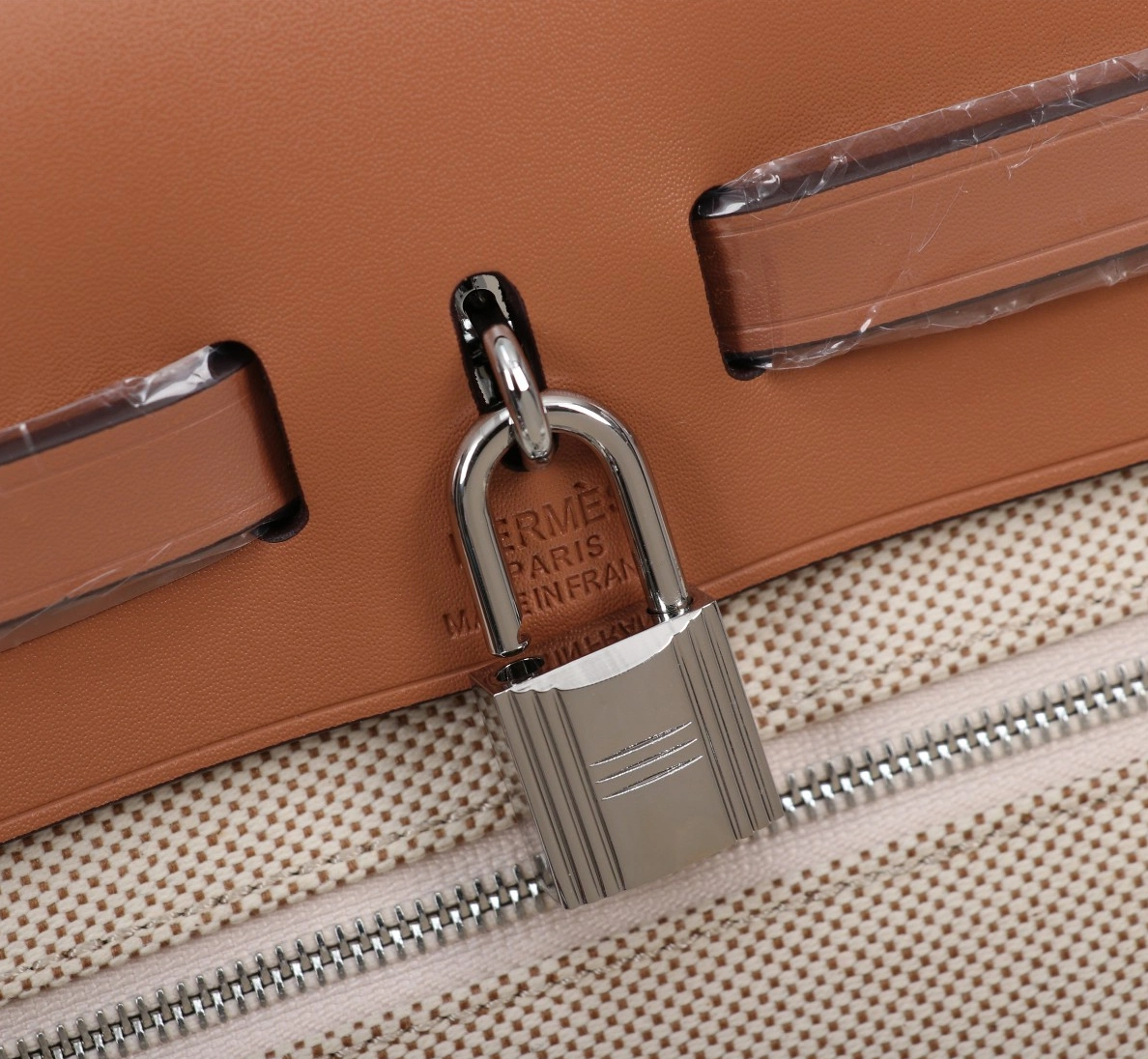 Hermes AAA Quality Handbags For Women Comfortable 9869 - Image 3