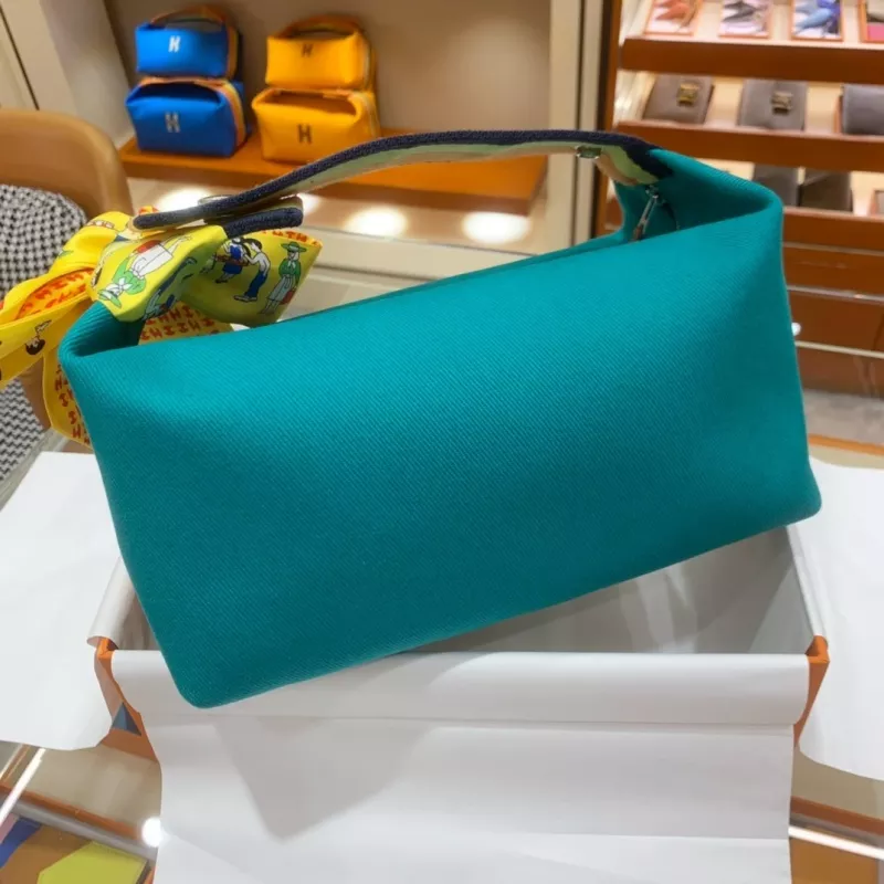 Hermes AAA Quality Handbags For Women Fashionable 3133 - Image 3