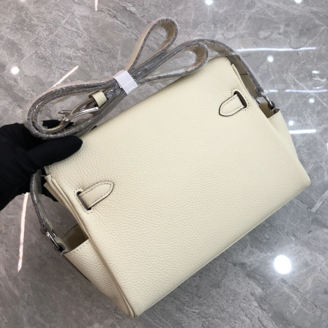 Hermes AAA Quality Messenger Bags For Women Durable 7732