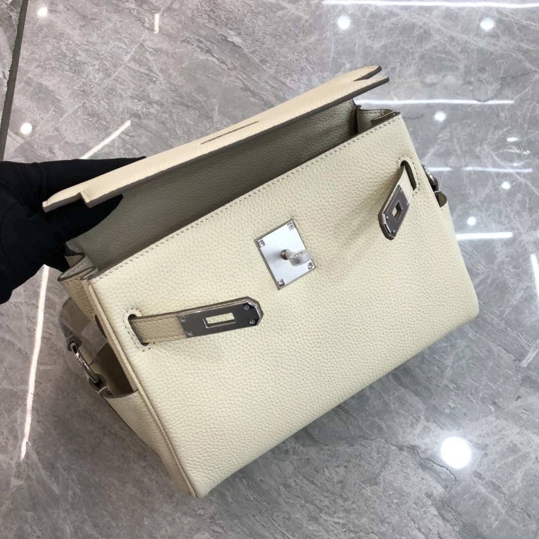 Hermes AAA Quality Messenger Bags For Women Durable 7732 - Image 5