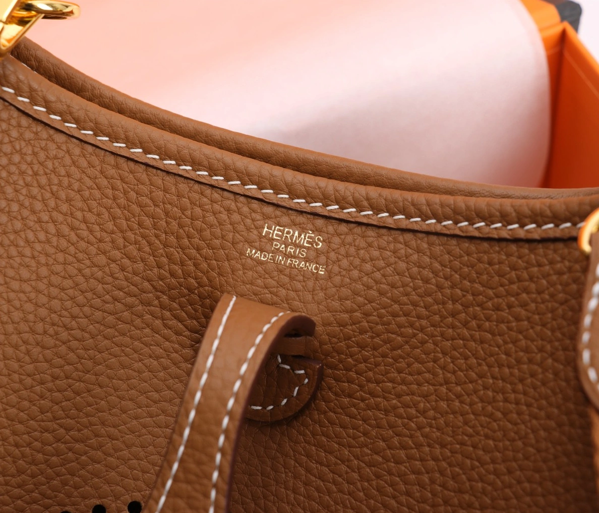 Hermes AAA Quality Messenger Bags For Women Flexible 1201 - Image 6