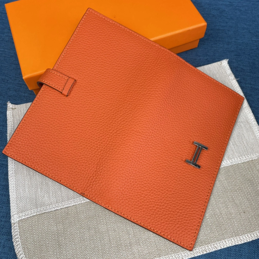 Hermes AAA Quality Wallets For Women Elegant 1682 - Image 8