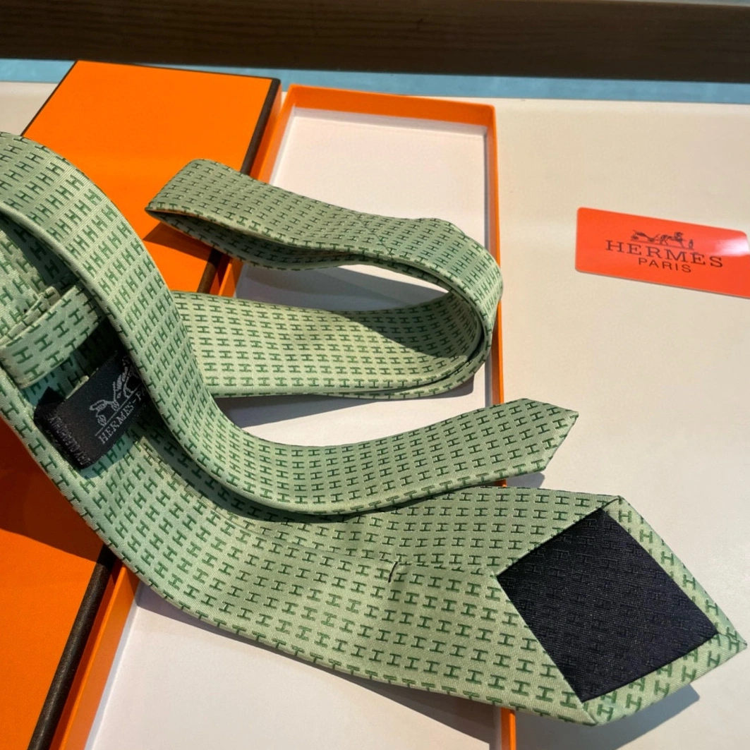 Hermes Necktie For Men WellDesigned 5292 - Image 5