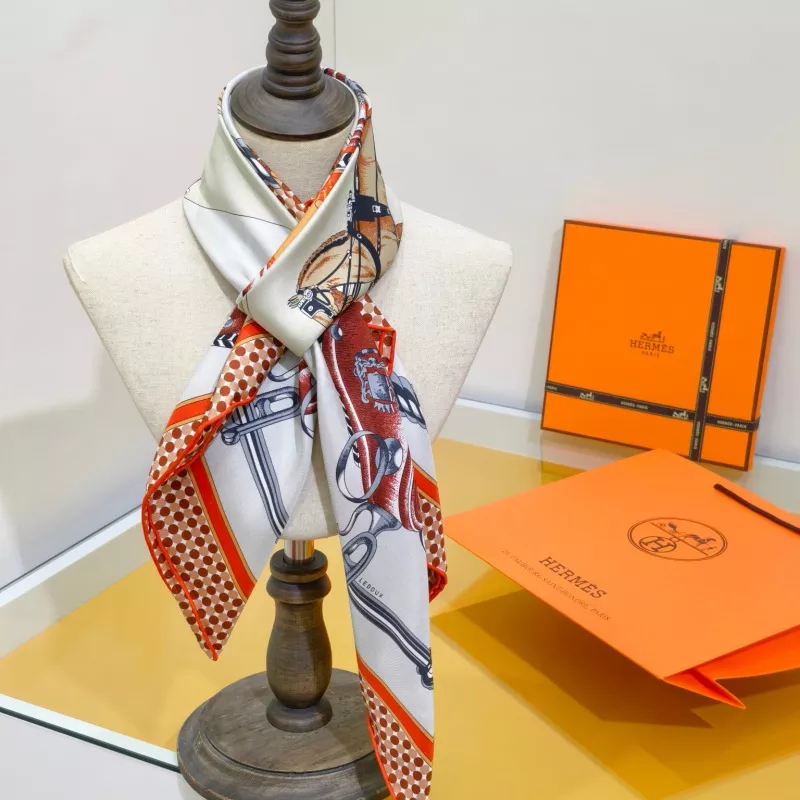 Hermes Silk Squares Trendsetting 5597 - Image 6