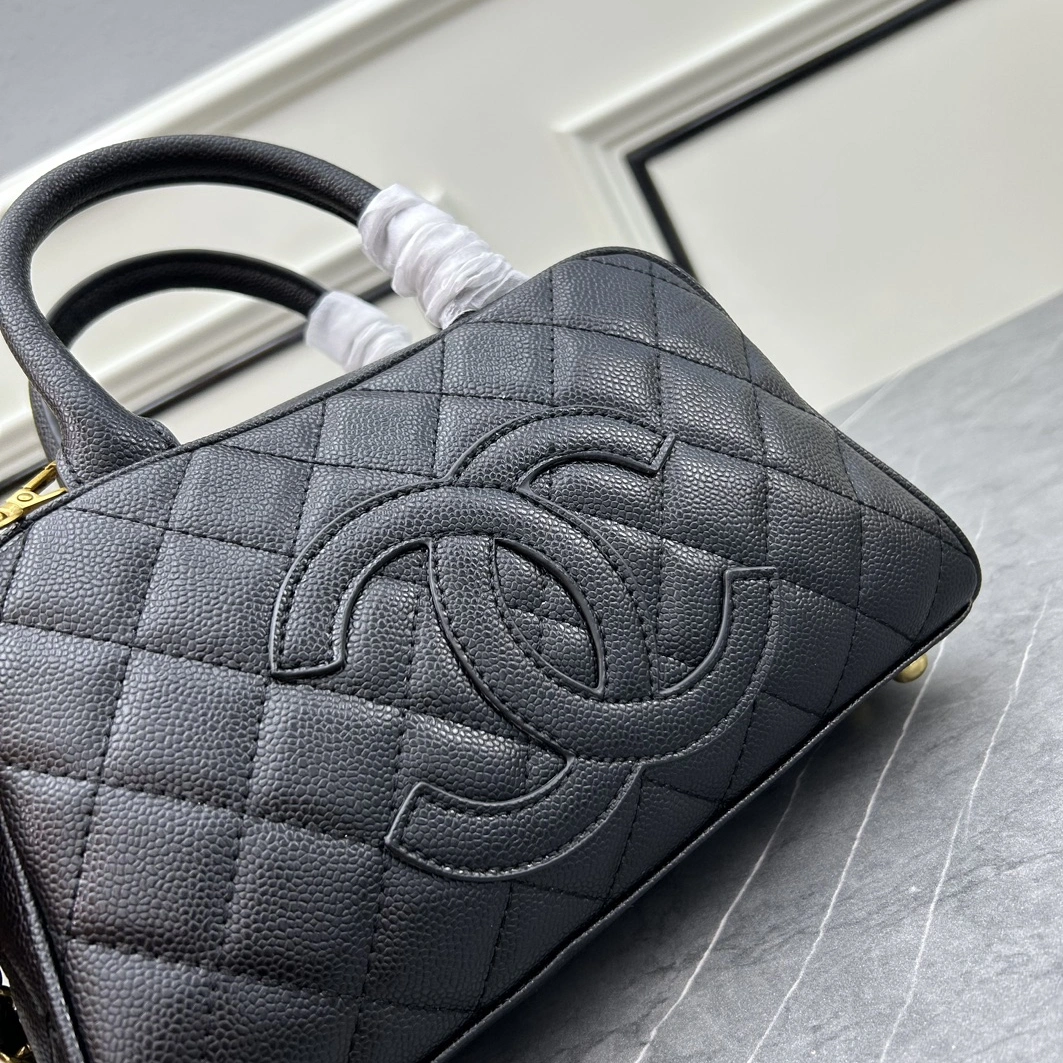 HighQuality 1479 Chanel AAA Quality Handbags For Women - Image 4