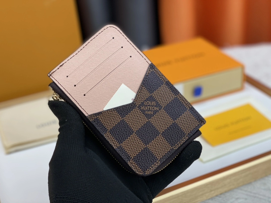 HighQuality 1561 Louis Vuitton LV Card Case For Women
